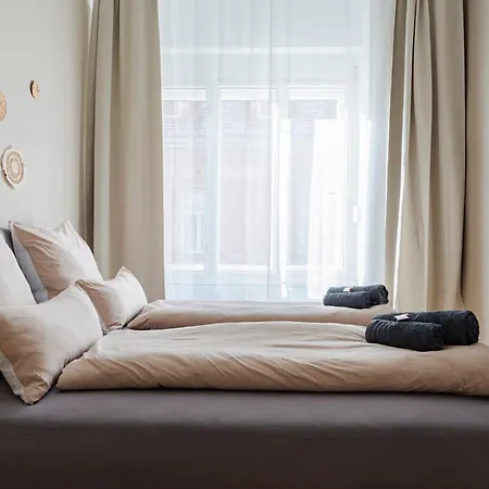Διαμέρισμα Boho Living With Free Parking By Hero Homes Γκρατς