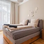 Boho Living - Historic Center With Free Parking By Hero Homes דירה גראץ
