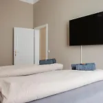 Boho Living - Historic Center With Free Parking By Hero Homes גראץ