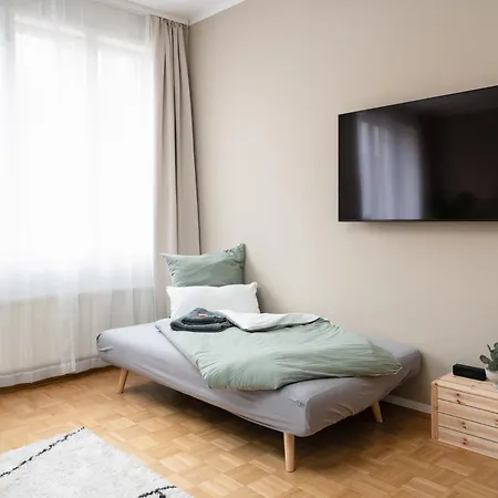 Boho Living With Free Parking By Hero Homes * غراتس