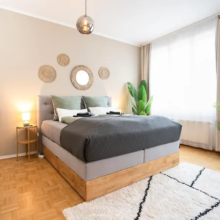 Boho Living With Free Parking By Hero Homes