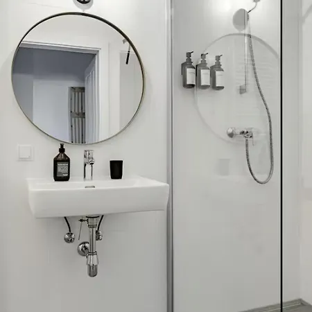 Boho Living Altstadt Suites - Free Parking By Hero Homes Graz