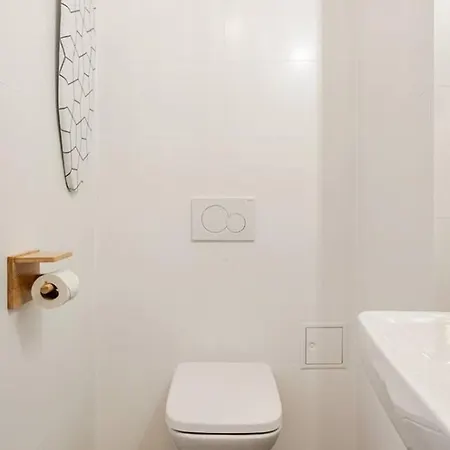 Boho Living With Free Parking By Hero Homes غراتس