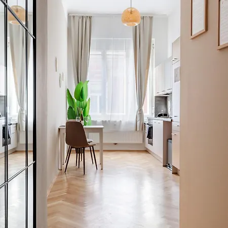 Boho Living Altstadt Suites - Free Parking By Hero Homes Graz Graz