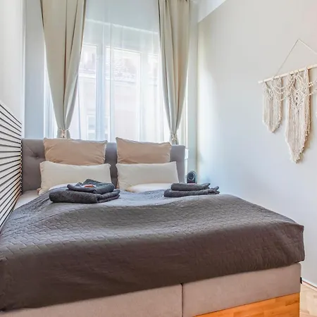 Lejlighed Boho Living With Free Parking By Hero Homes Graz