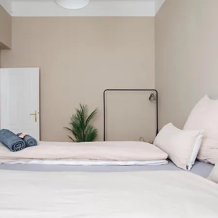 Boho Living With Free Parking By Hero Homes * غراتس