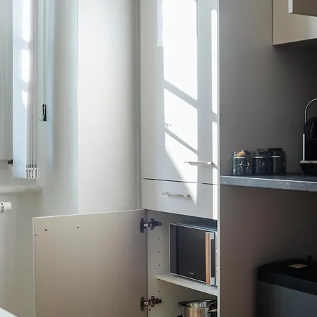 Boho Living With Free Parking By Hero Homes